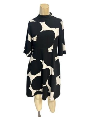 Kate Spade New York Black White Large Dot Crepe Dress Size 0